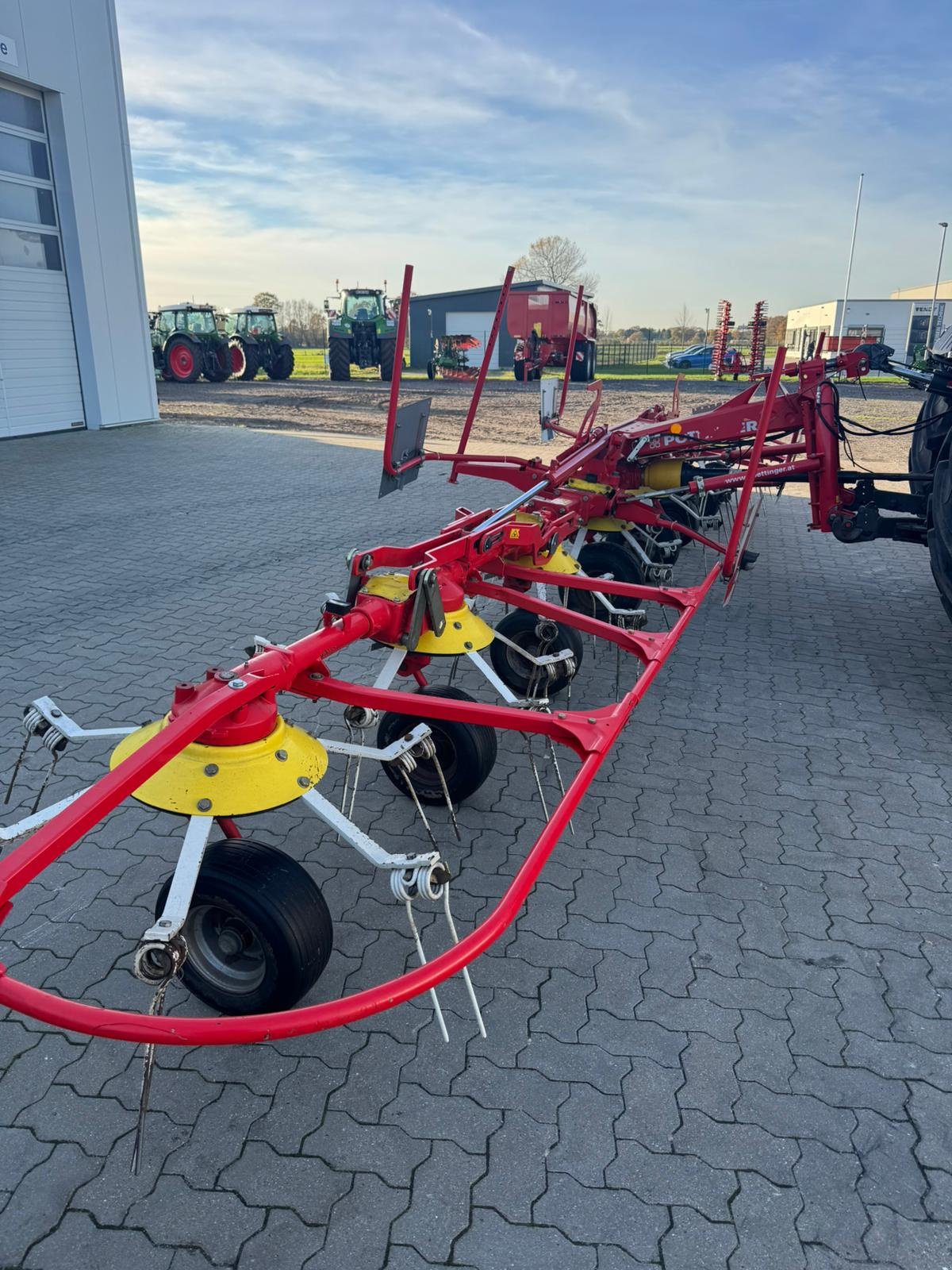 Kreiselheuer des Typs Pöttinger Hit 910 N, Gebrauchtmaschine in Bevern (Bild 1)