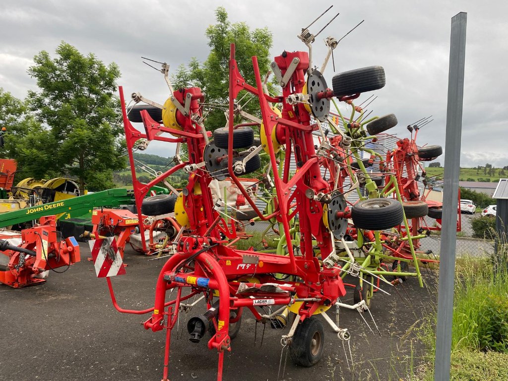 Kreiselheuer typu Pöttinger HIT 910 N, Gebrauchtmaschine v SAINT FLOUR (Obrázek 3)