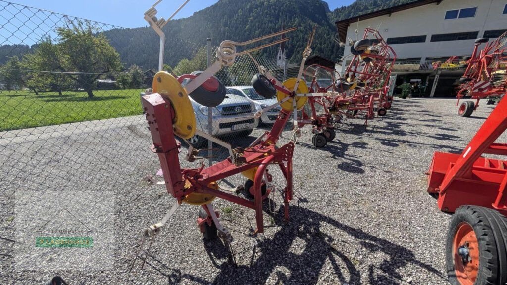 Kreiselheuer des Typs Pöttinger Hit Alpin 4.4 H, Gebrauchtmaschine in Schlitters (Bild 6)