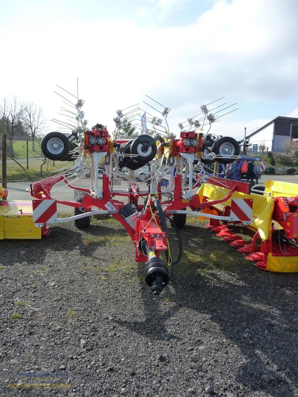 Kreiselheuer des Typs Pöttinger HIT HT 13120, Neumaschine in Rhaunen (Bild 2)