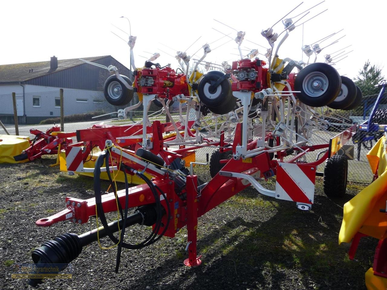 Kreiselheuer des Typs Pöttinger HIT HT 13120, Neumaschine in Rhaunen (Bild 3)