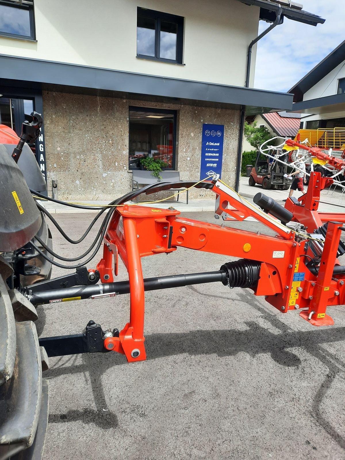 Kreiselheuer Türe ait Pöttinger Hit HT 13120, Neumaschine içinde Berndorf (resim 2)