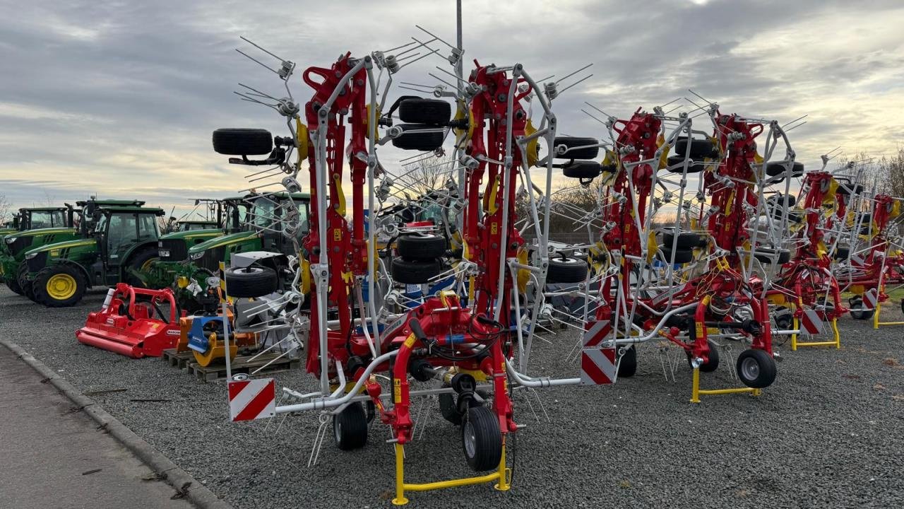 Kreiselheuer des Typs Pöttinger HIT V 11100, Neumaschine in Zweibrücken (Bild 2)