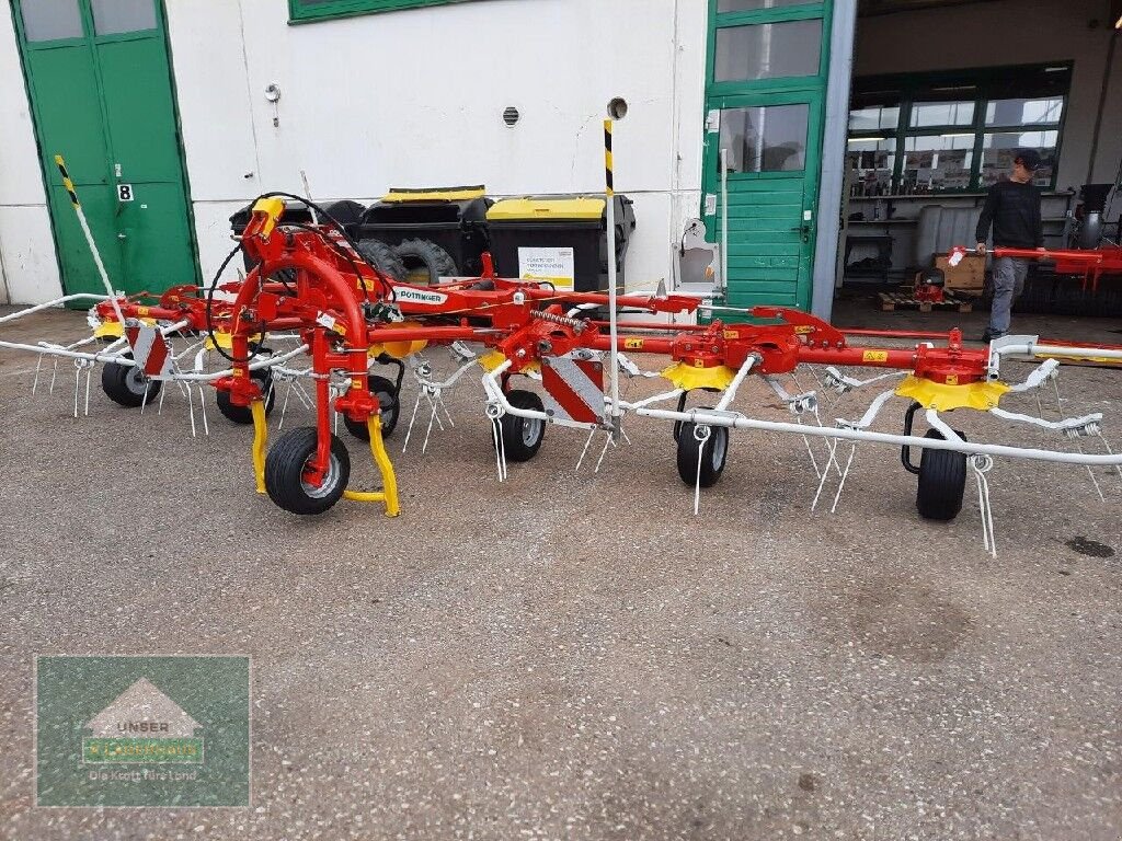 Kreiselheuer des Typs Pöttinger Hit.6.69, Neumaschine in Perg (Bild 2)
