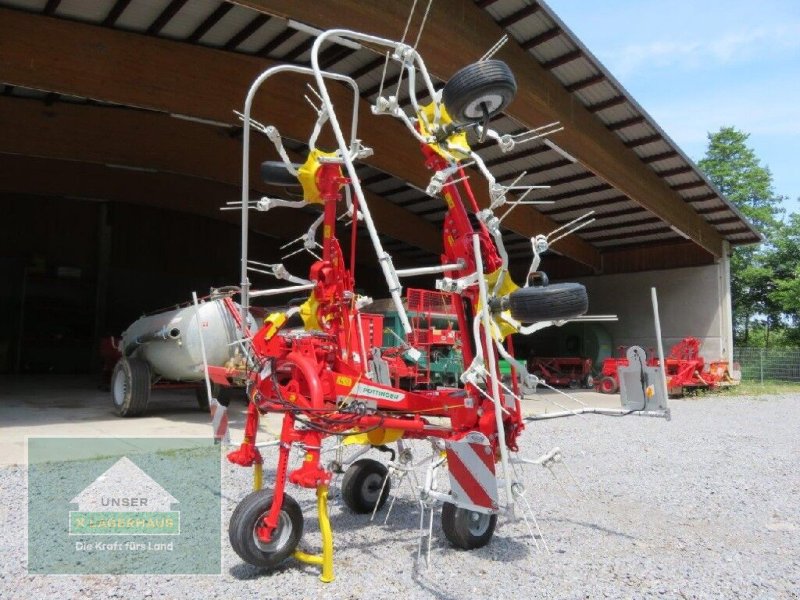 Pöttinger Hit.6.69, Neumaschine (Bild 1) Kreiselheuer des Typs Pöttinger Hit.6.69, Neumaschine in Hofkirchen (Bild 1)