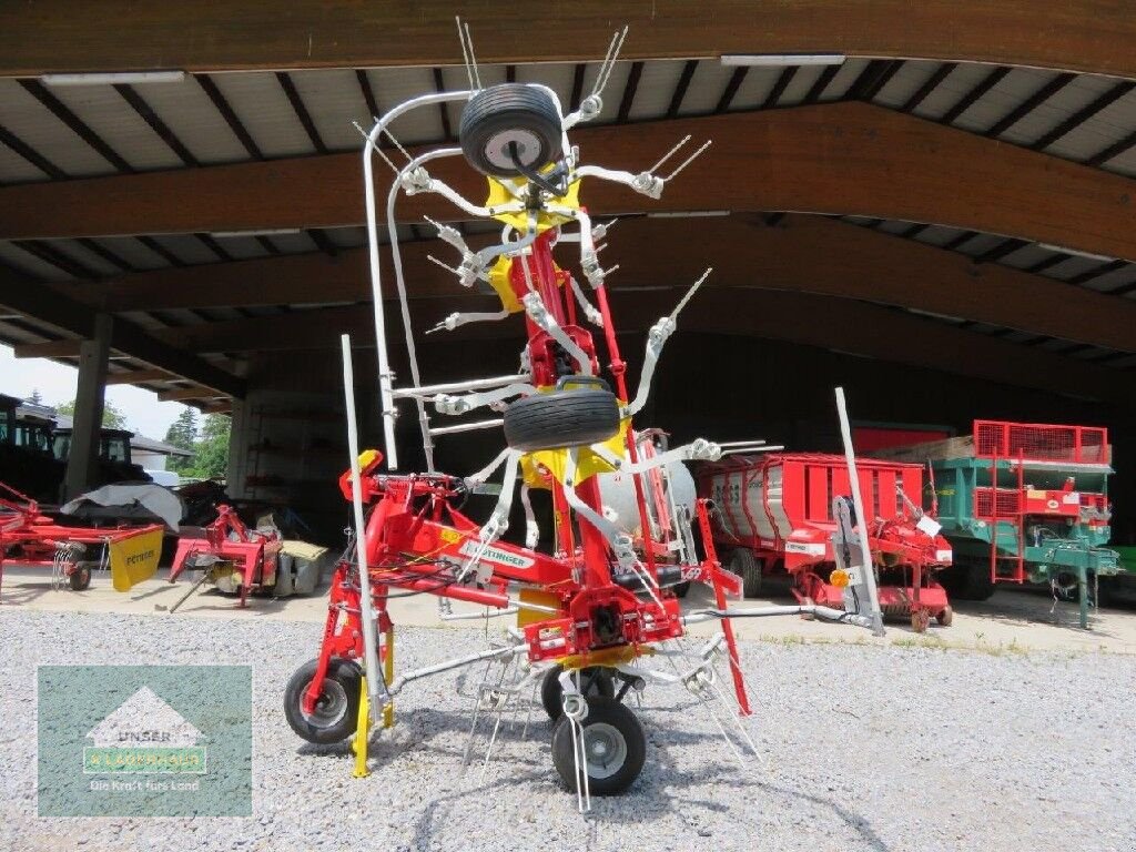 Kreiselheuer des Typs Pöttinger Hit.6.69, Neumaschine in Hofkirchen (Bild 5)