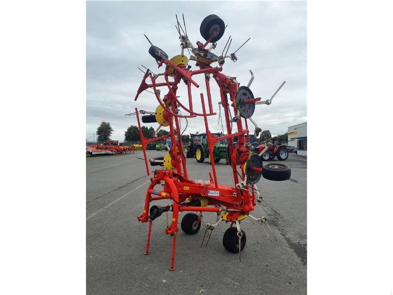 Kreiselheuer типа Pöttinger HIT810NZ, Gebrauchtmaschine в ANTIGNY (Фотография 1)