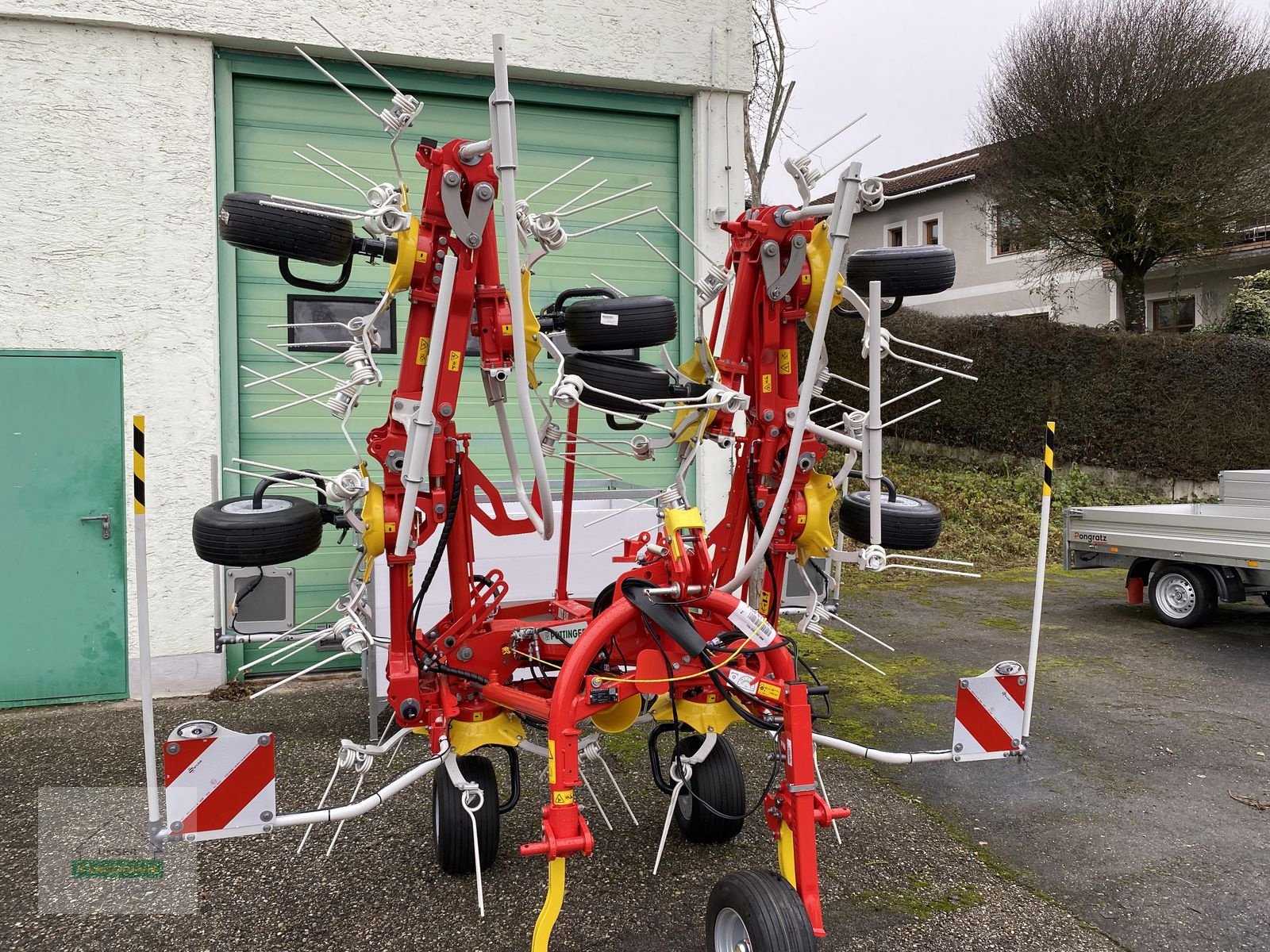 Kreiselheuer des Typs Pöttinger Zettkreisel HIT 8.81, Neumaschine in Wartberg (Bild 1)