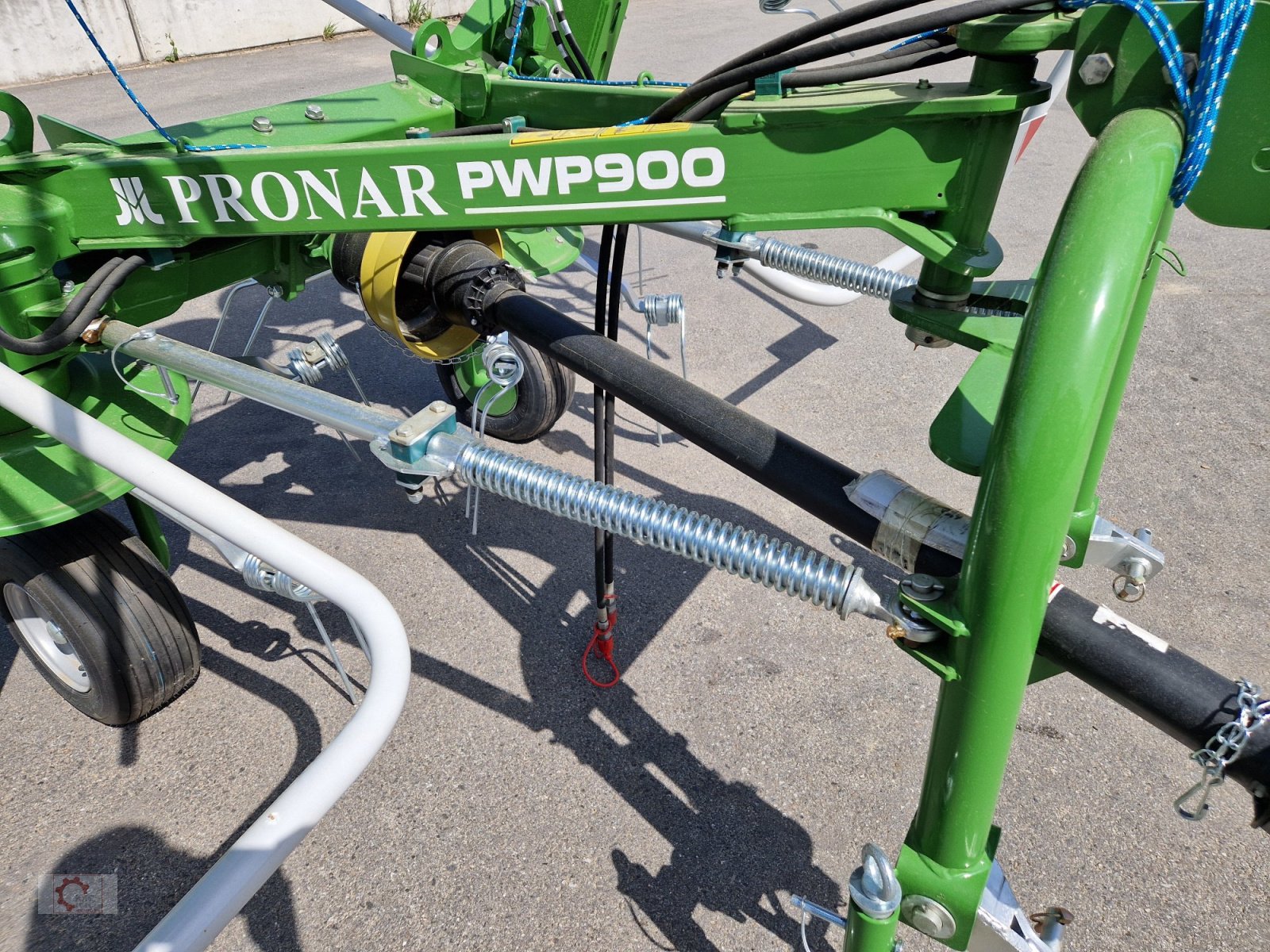 Kreiselheuer от тип PRONAR PWP 900 8-Kreisel 9m Heuwender, Neumaschine в Tiefenbach (Снимка 8)