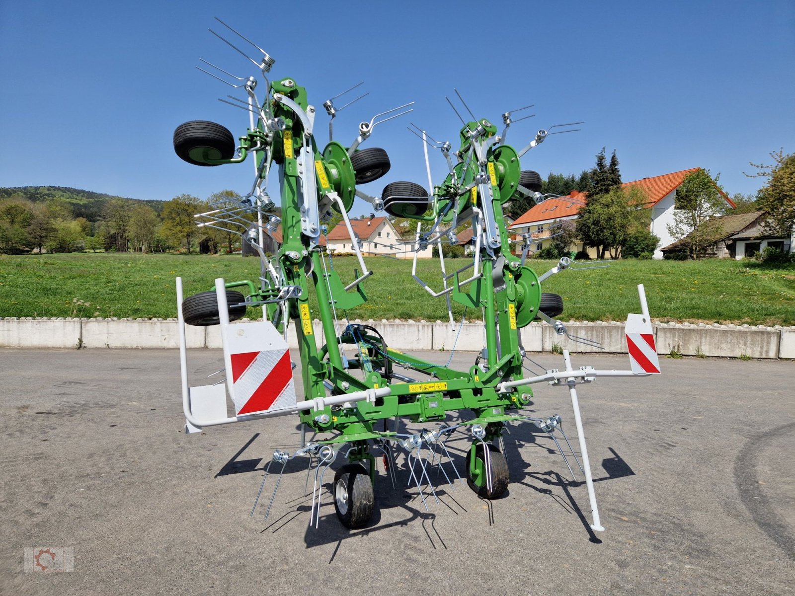 Kreiselheuer от тип PRONAR PWP 900 8-Kreisel 9m Heuwender, Neumaschine в Tiefenbach (Снимка 16)