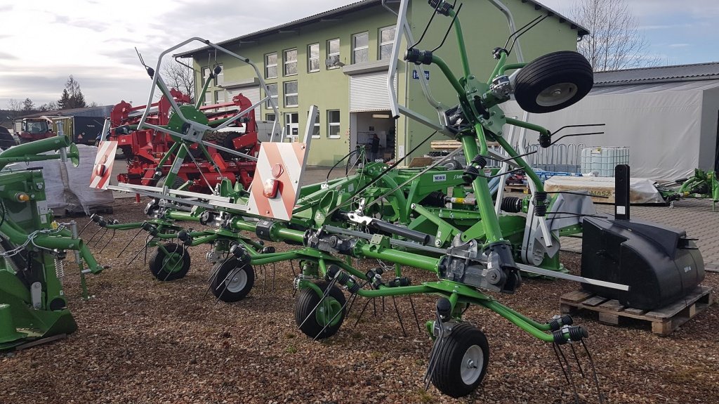 Kreiselheuer typu SaMASZ P6-771, Neumaschine v Stankov (Obrázek 1)