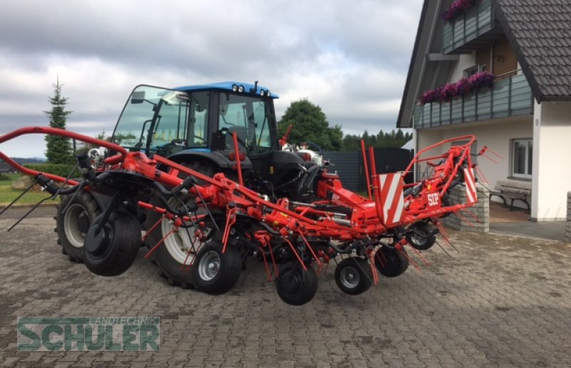 Kreiselheuer des Typs SIP Spieder 815/8, Neumaschine in St. Märgen (Bild 2)