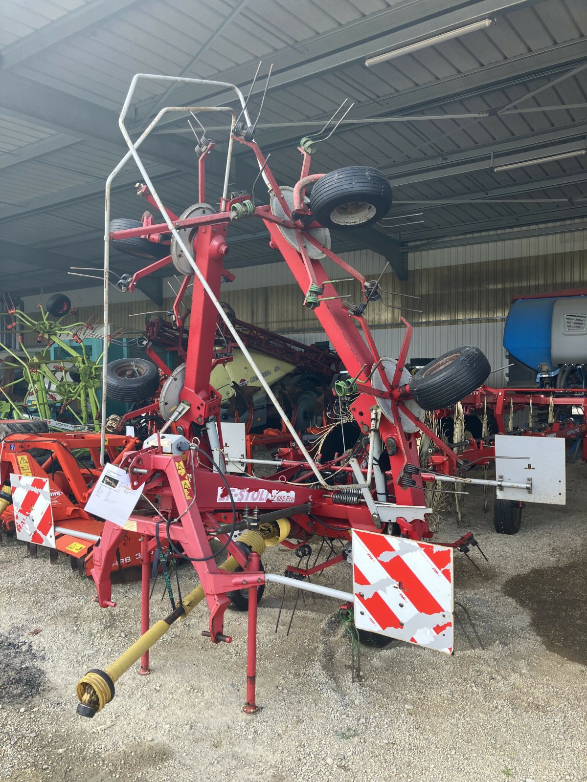 Kreiselheuer typu Stoll Z 685 PRO, Gebrauchtmaschine v PONTIVY (Obrázek 2)