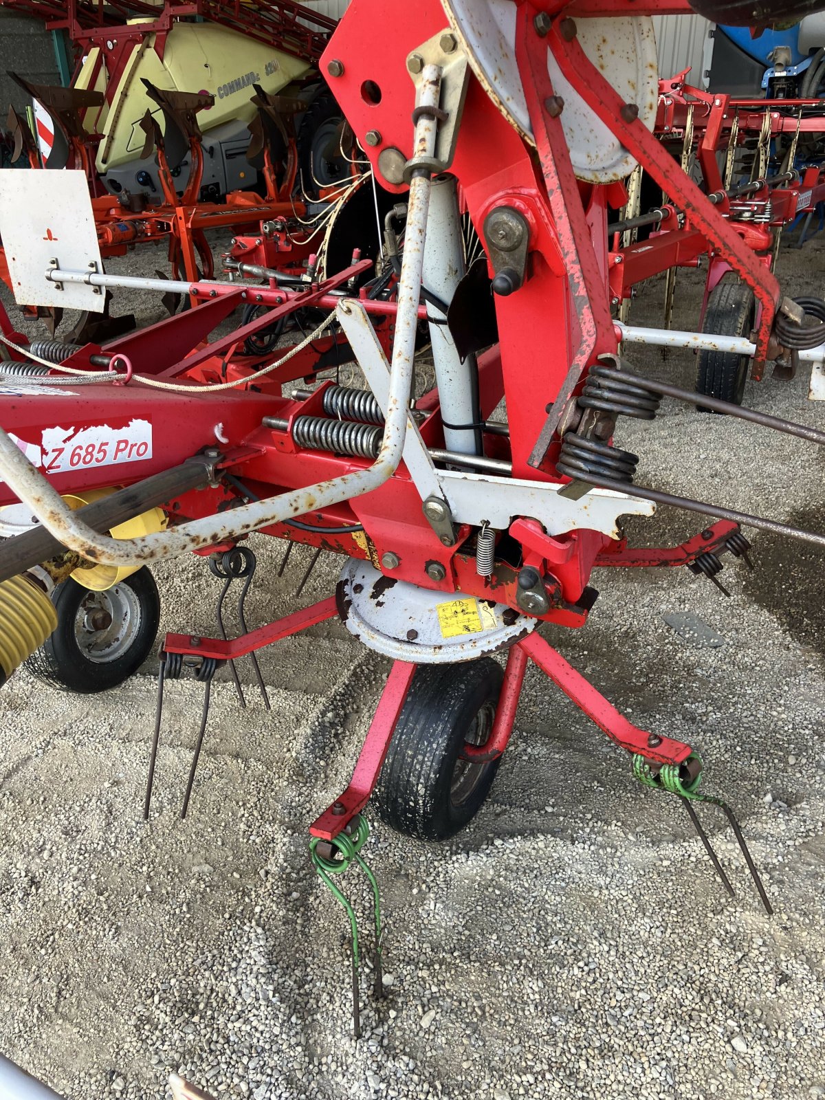 Kreiselheuer typu Stoll Z 685 PRO, Gebrauchtmaschine v PONTIVY (Obrázek 3)