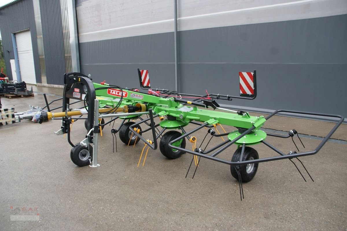 Kreiselheuer of the type Talex NEU-Kreiselzetter Tornado 5500, Neumaschine in Eberschwang (Picture 18)