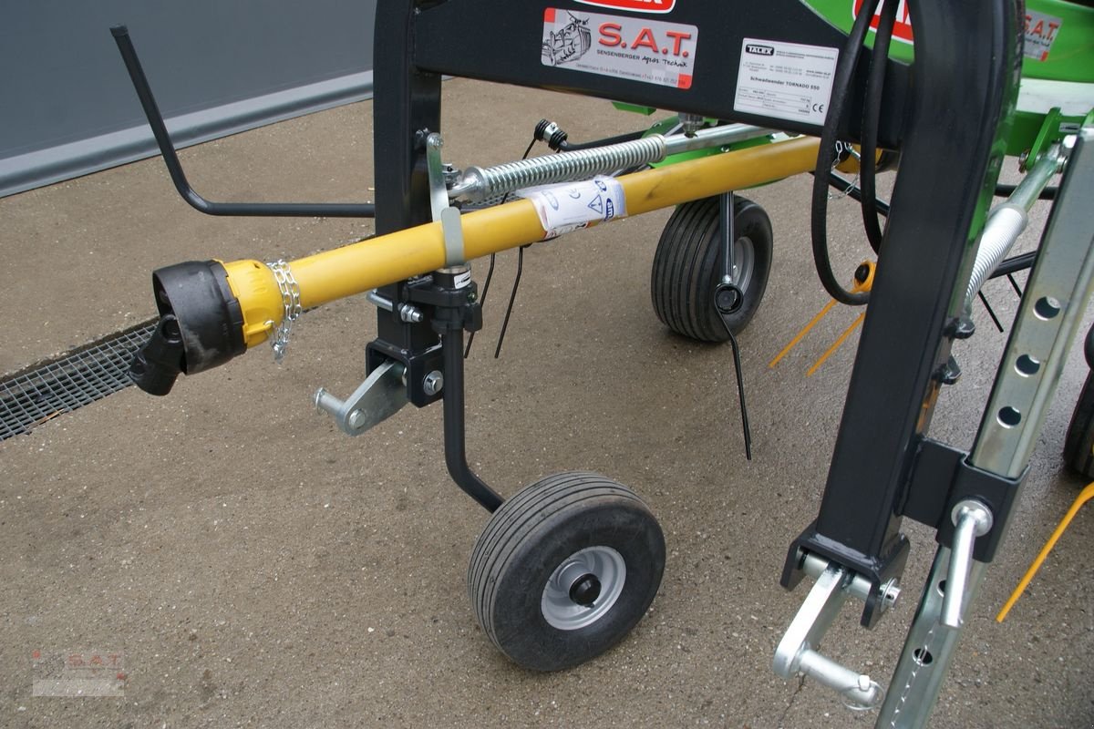 Kreiselheuer of the type Talex NEU-Kreiselzetter Tornado 5500, Neumaschine in Eberschwang (Picture 9)