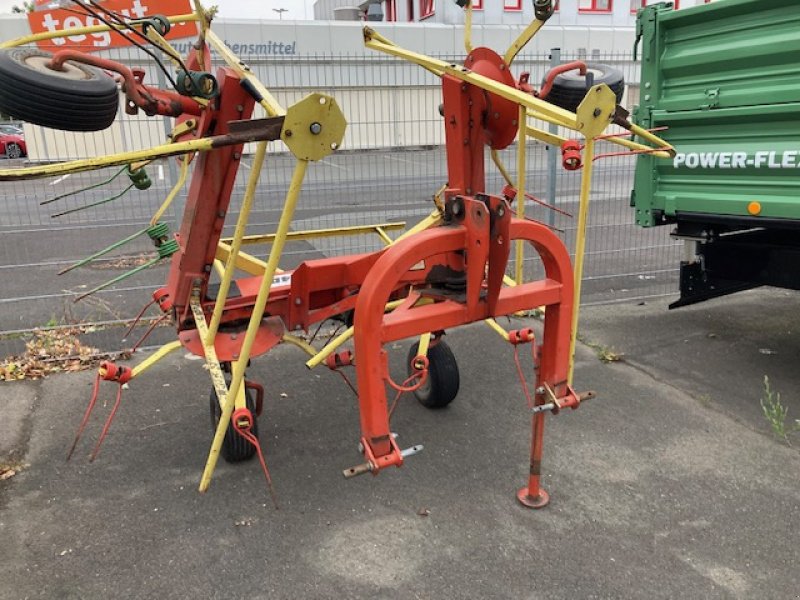 Kreiselheuer des Typs Unifarm CW 4.40, Gebrauchtmaschine in Hofgeismar (Bild 1)