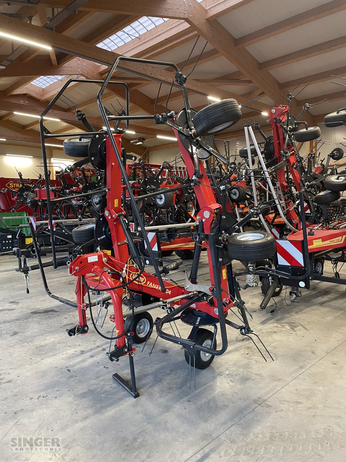 Kreiselheuer des Typs Vicon Fanex 604, Neumaschine in Ebenhofen (Bild 2)