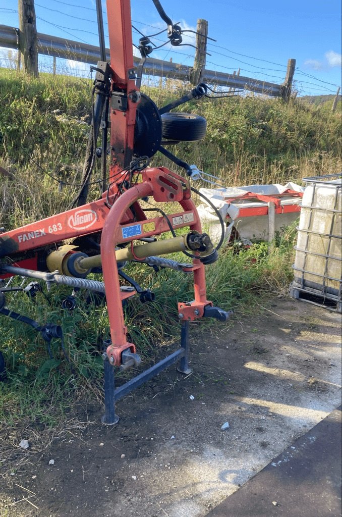 Kreiselheuer of the type Vicon FANEX 683, Gebrauchtmaschine in CINTHEAUX (Picture 5)