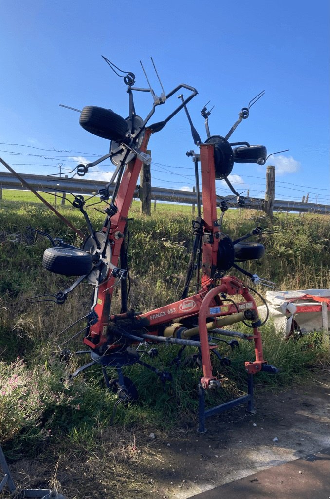 Kreiselheuer of the type Vicon FANEX 683, Gebrauchtmaschine in CINTHEAUX (Picture 1)