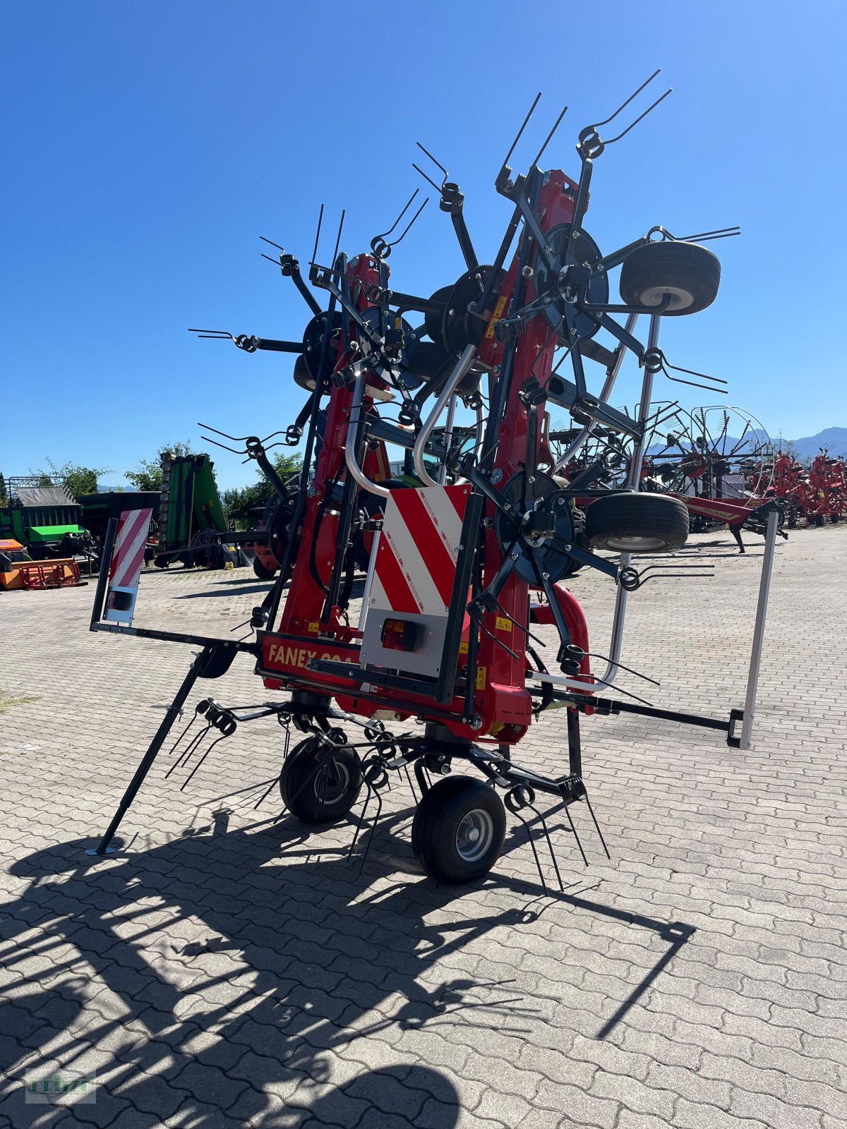 Kreiselheuer of the type Vicon Fanex 904, Neumaschine in Bruckmühl (Picture 1)