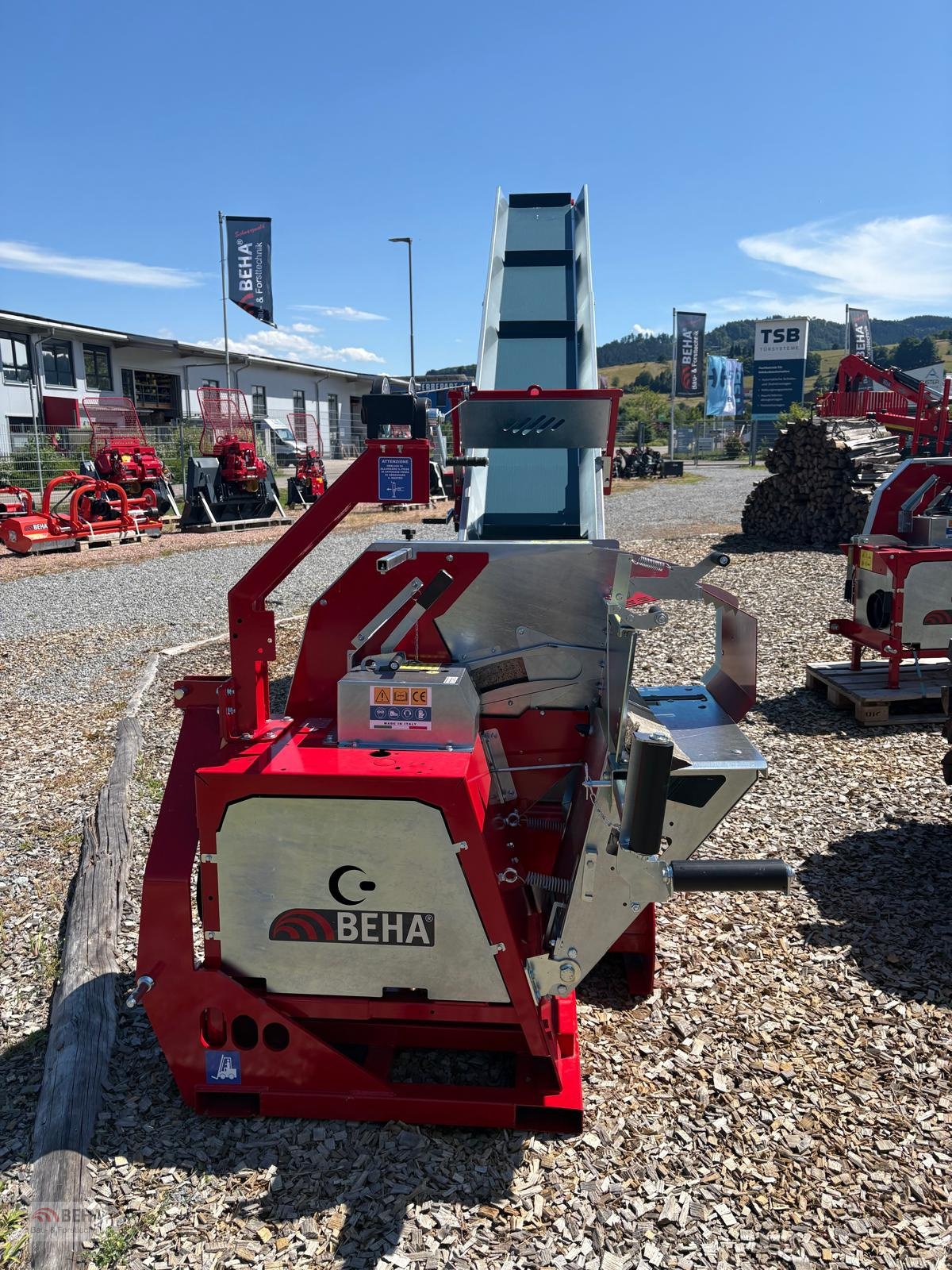 Kreissäge & Wippsäge a típus BEHA Wipp Kreissäge Zapfwelle BWK 710 Z-F mit 5m Förderband 40cm Bandbreite, Hartmetall- Sägeblatt, Gebrauchtmaschine ekkor: Steinach (Kép 2)