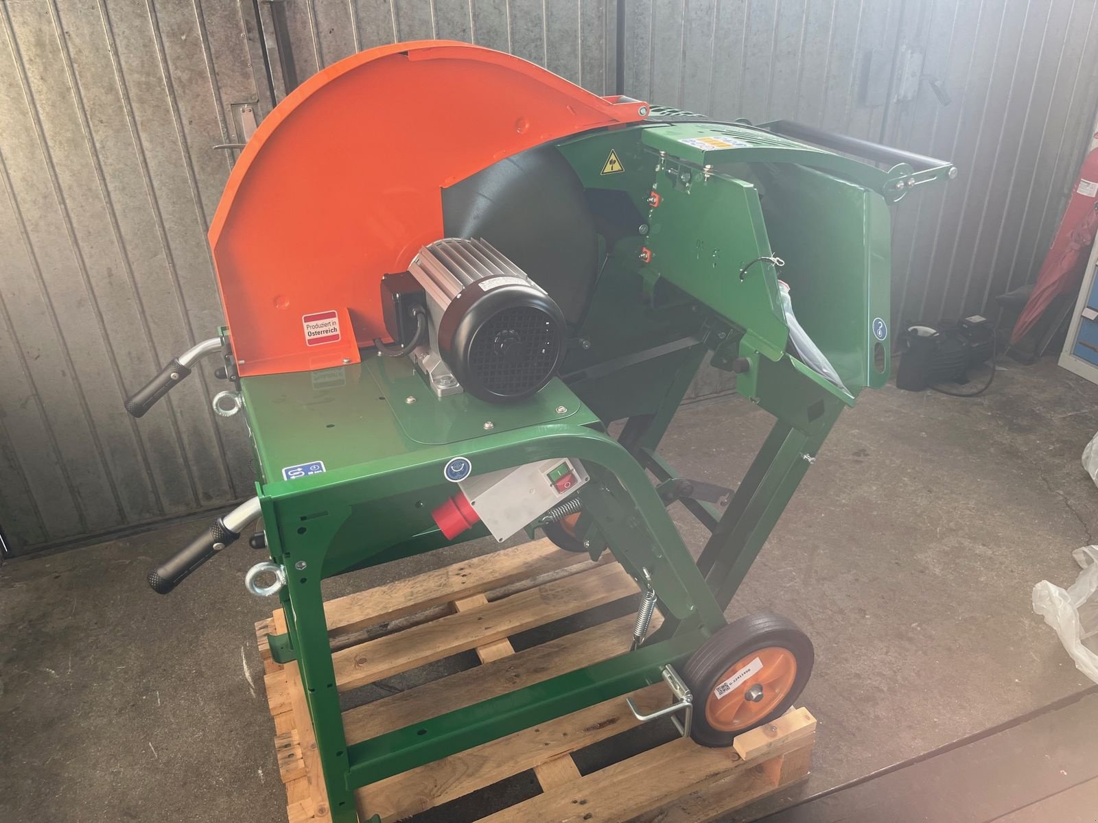 Kreissäge & Wippsäge a típus Posch M1361 HS mit WIDIA Kreissägeblatt, Neumaschine ekkor: Waldneukirchen (Kép 3)