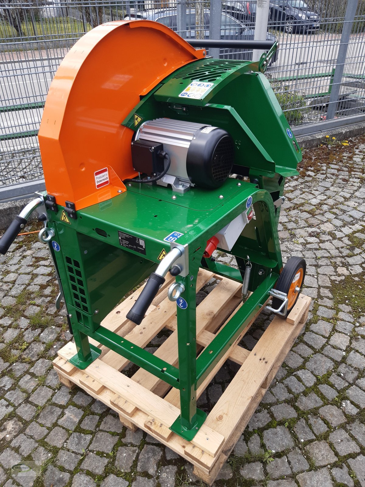 Kreissäge & Wippsäge des Typs Posch Wippsäge Lagermaschine Sofort Verfügbar, Neumaschine in Frontenhausen (Bild 2)