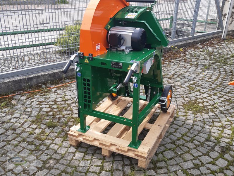 Kreissäge & Wippsäge des Typs Posch Wippsäge Lagermaschine Sofort Verfügbar, Neumaschine in Frontenhausen (Bild 1)