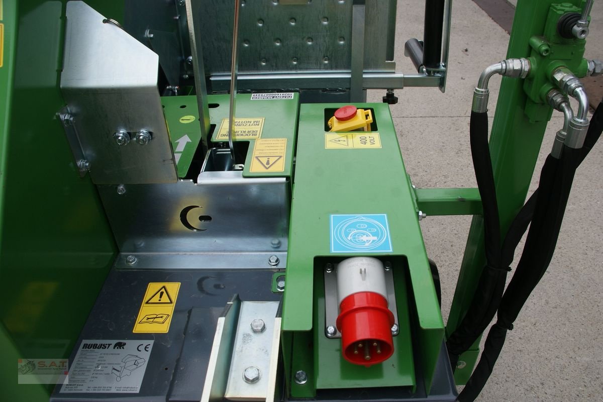 Kreissäge & Wippsäge des Typs Sonstige Robust Kreissäge mit Förderband-NEU, Neumaschine in Eberschwang (Bild 3)