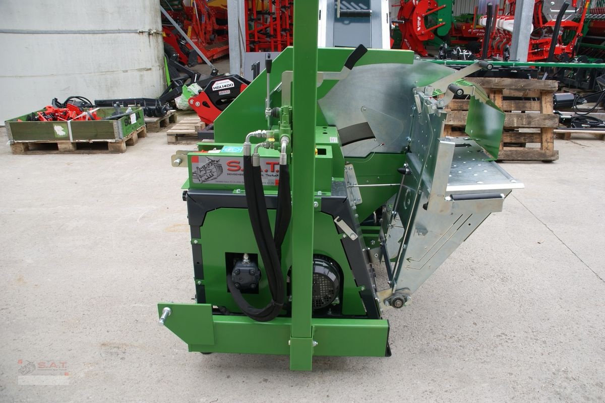 Kreissäge & Wippsäge des Typs Sonstige Robust Kreissäge mit Förderband-NEU, Neumaschine in Eberschwang (Bild 2)