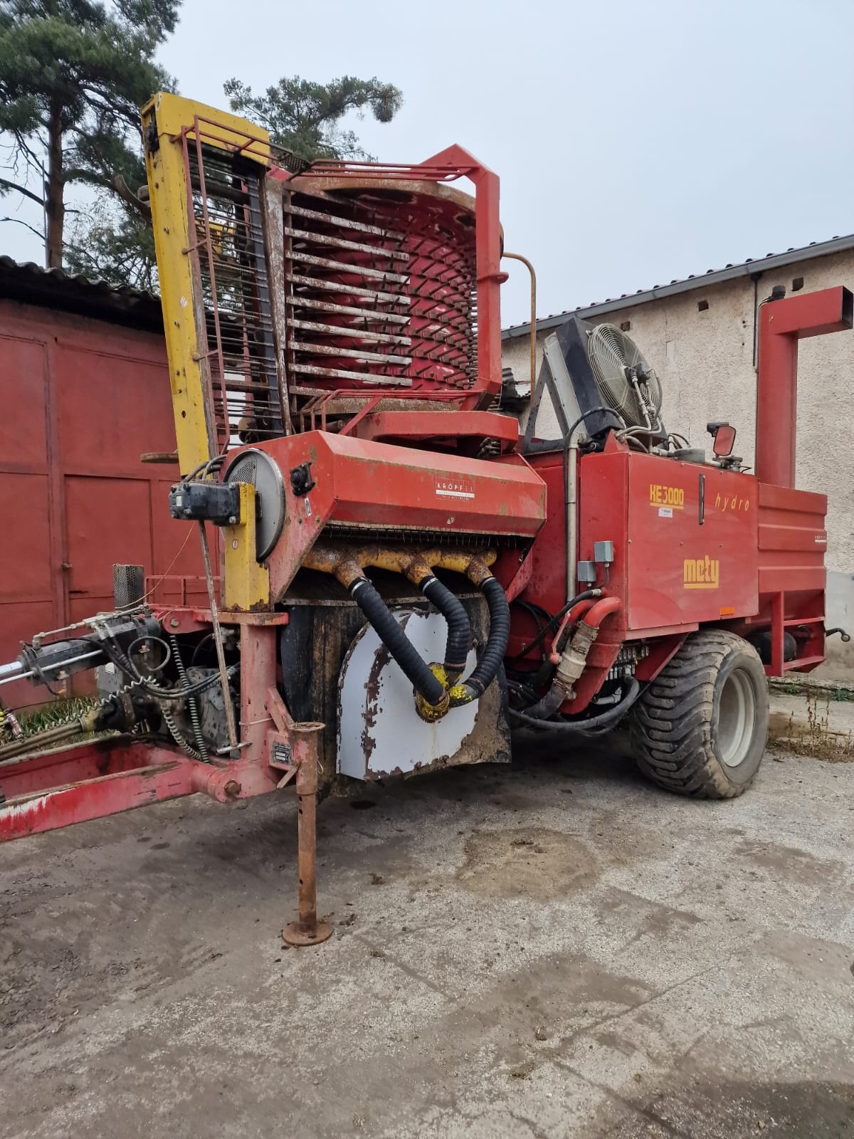 Kürbiskernerntemaschine des Typs Moty KE 3000 hydro, Gebrauchtmaschine in Petronell (Bild 1)