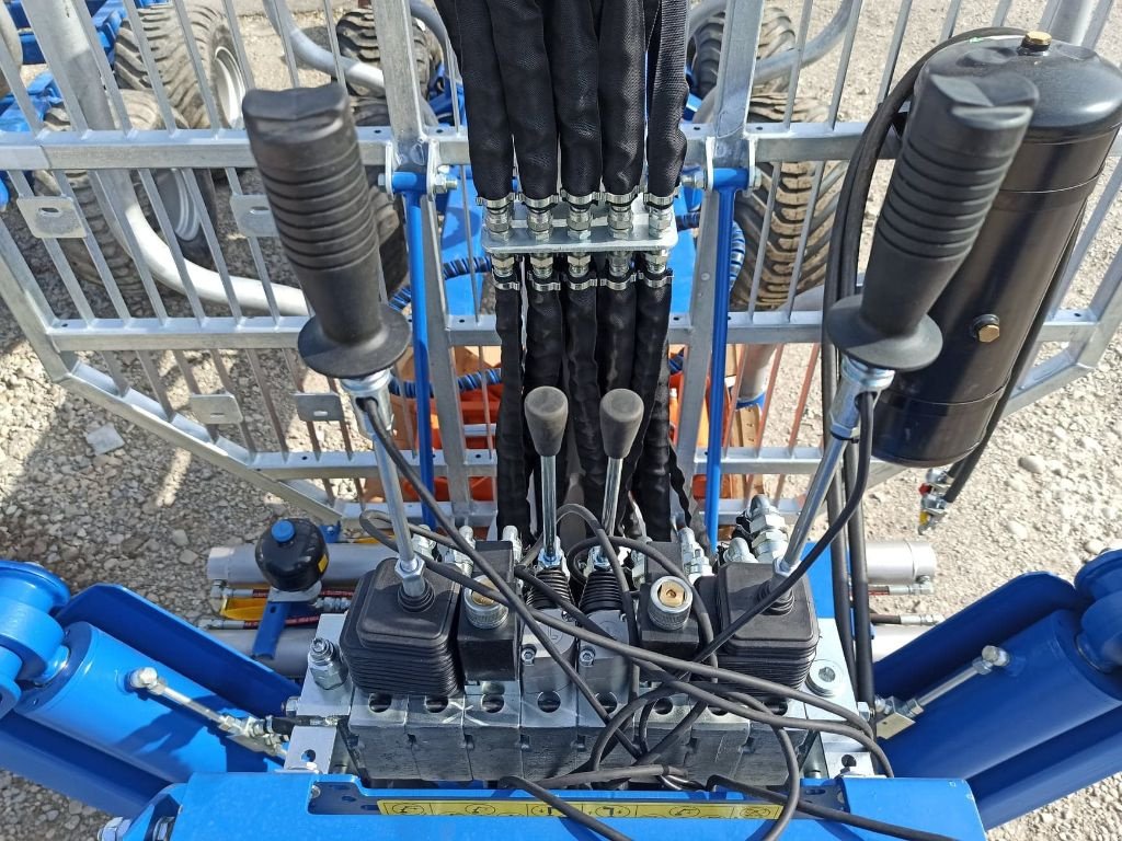 Kurzholzanhänger des Typs Scandic Remorque Forestière avec Grue SCANDIC Homologué, Gebrauchtmaschine in BEAUREPAIRE (Bild 6)