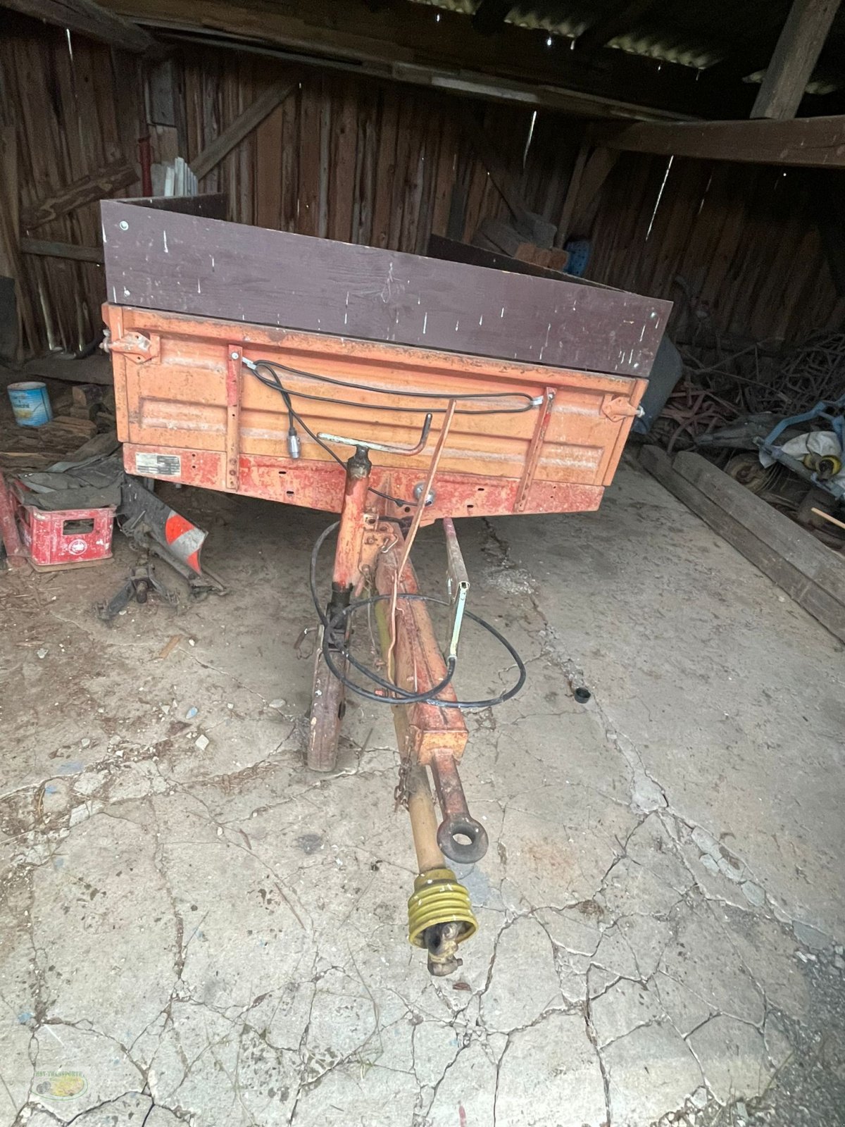 Kurzholzanhänger des Typs Strautmann Kratzboden, Gebrauchtmaschine in Velburg (Bild 3)