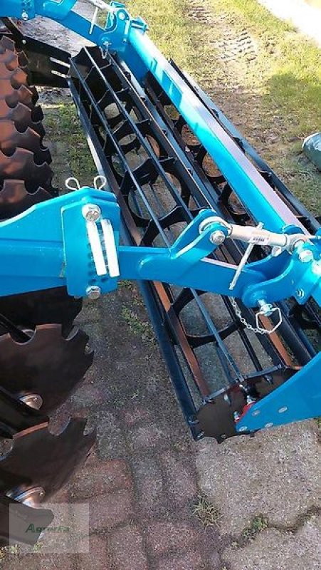 Kurzscheibenegge des Typs Agripol Blue Power 250 Scheibenegge Kurzscheibenegge 2.5m, Neumaschine in Gronau (Bild 17)