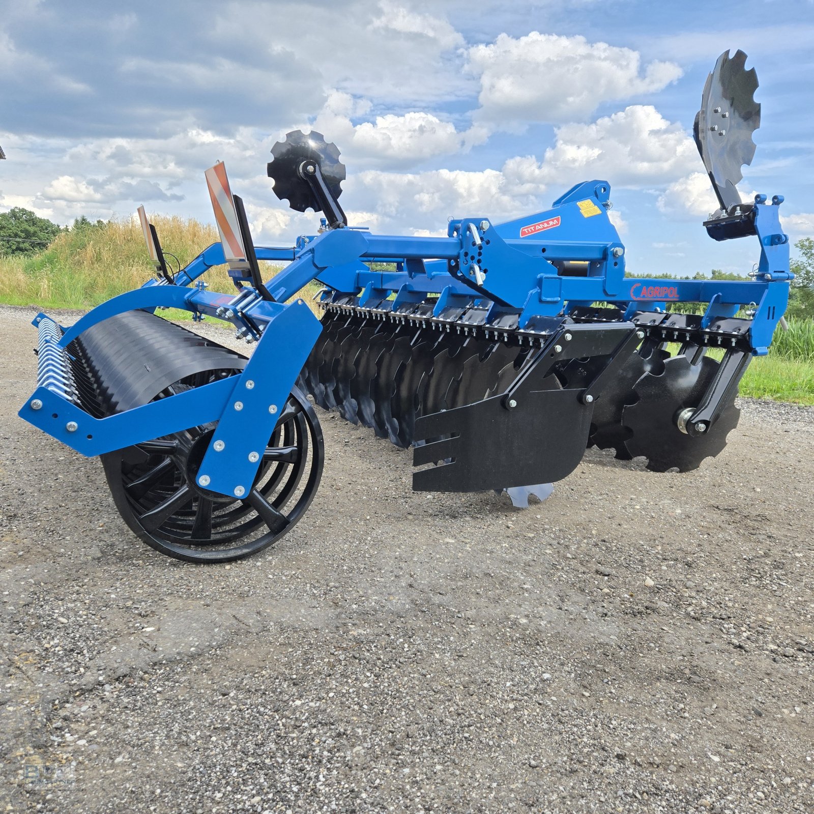 Kurzscheibenegge Türe ait Agripol Scheibenegge TITANUM 300 T Modell 2025 NEW - LINE, Neumaschine içinde Frontenhausen (resim 9)