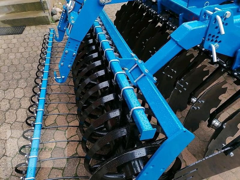 Kurzscheibenegge typu Agripol TITANUM 300 Huckepack Hubgerüst Scheibenegge 3m, Neumaschine v Gronau (Obrázek 9)