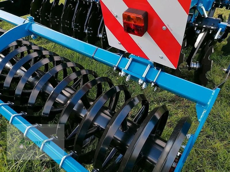 Kurzscheibenegge des Typs Agripol TITANUM 300 Scheibenegge 3m Kurzscheibenegge, Neumaschine in Gronau (Bild 7)