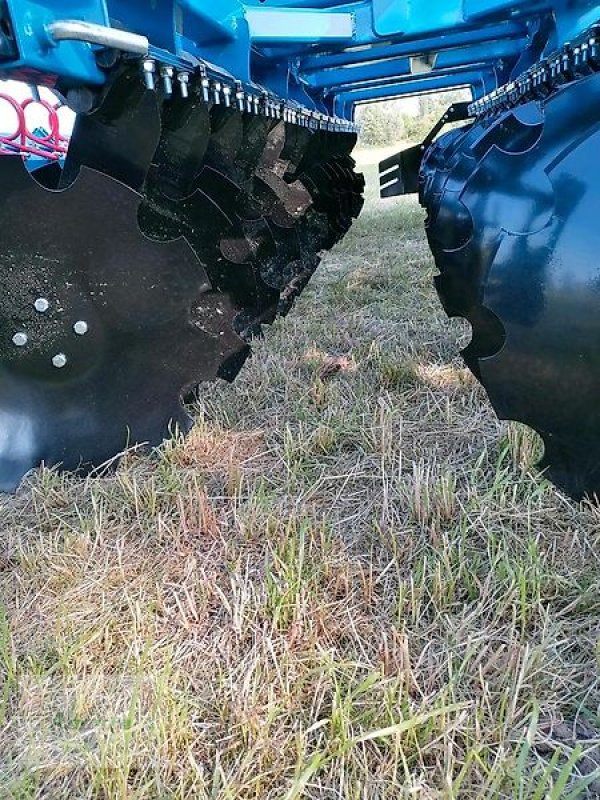 Kurzscheibenegge typu Agripol TITANUM 400 Scheibenegge 4m Kurzscheibenegge Grubber, Neumaschine v Gronau (Obrázek 12)