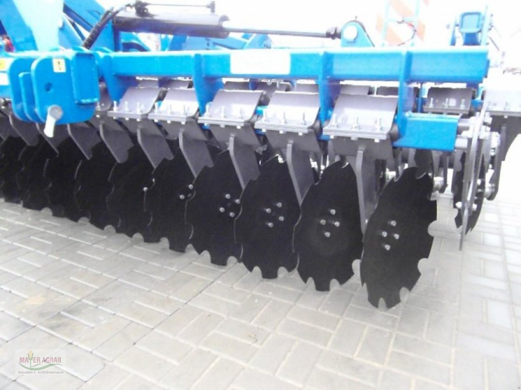 Kurzscheibenegge des Typs Agripol Titanum 4m, Neumaschine in Waltenhausen (Bild 8)