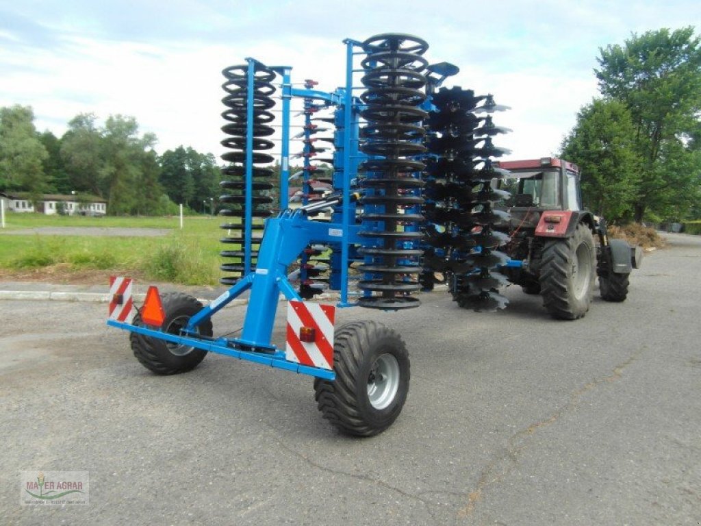 Kurzscheibenegge des Typs Agripol Titanum 4m, Neumaschine in Waltenhausen (Bild 14)