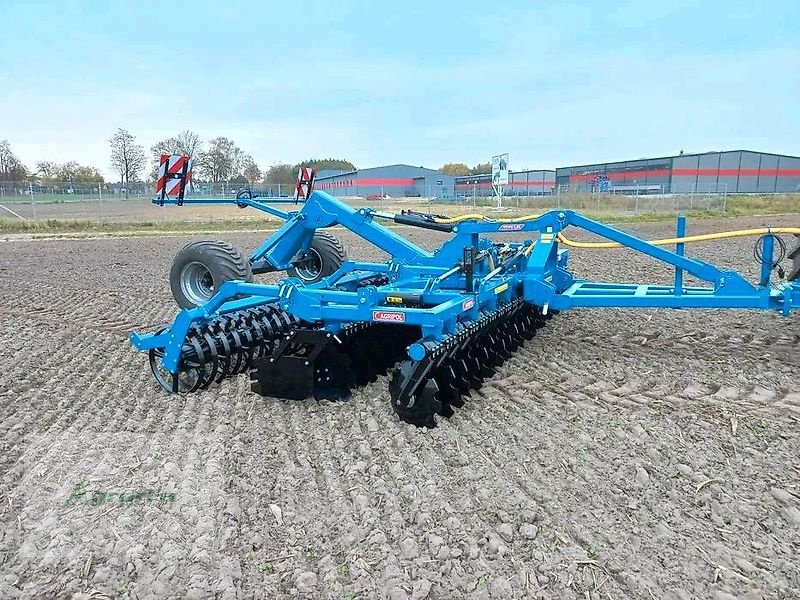 Kurzscheibenegge des Typs Agripol TITANUM Scheibenegge mit Fahrwerk 4m 5m 6m, Neumaschine in Gronau (Bild 1)