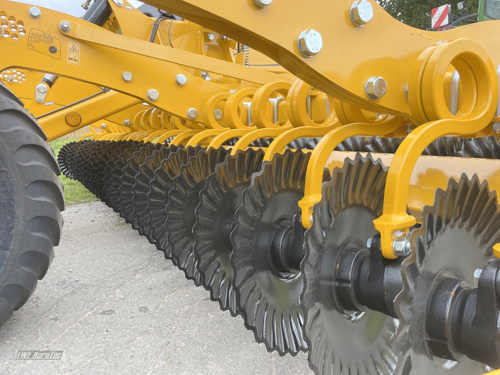 Kurzscheibenegge del tipo Agrisem Disc-O-Mulch Gold, Neumaschine In Römstedt (Immagine 8)