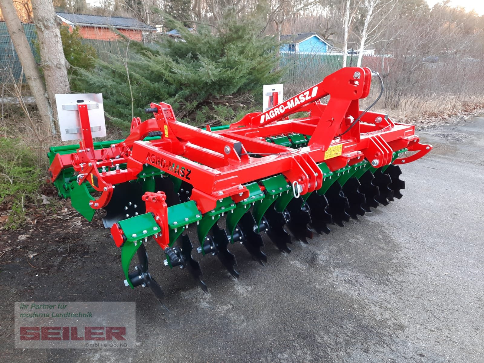 Kurzscheibenegge des Typs Agro-Masz BT 30 + Rohrstabwalze 500 mm, Neumaschine in Ansbach (Bild 3)