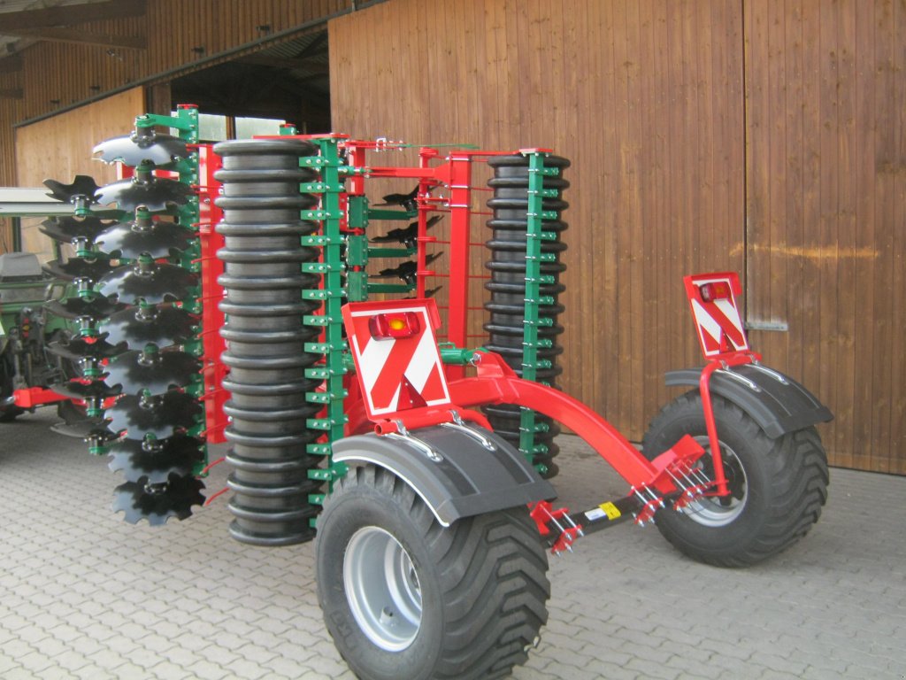 Kurzscheibenegge des Typs Agro-Masz BT30,40,50, Neumaschine in Weißenstadt (Bild 3)