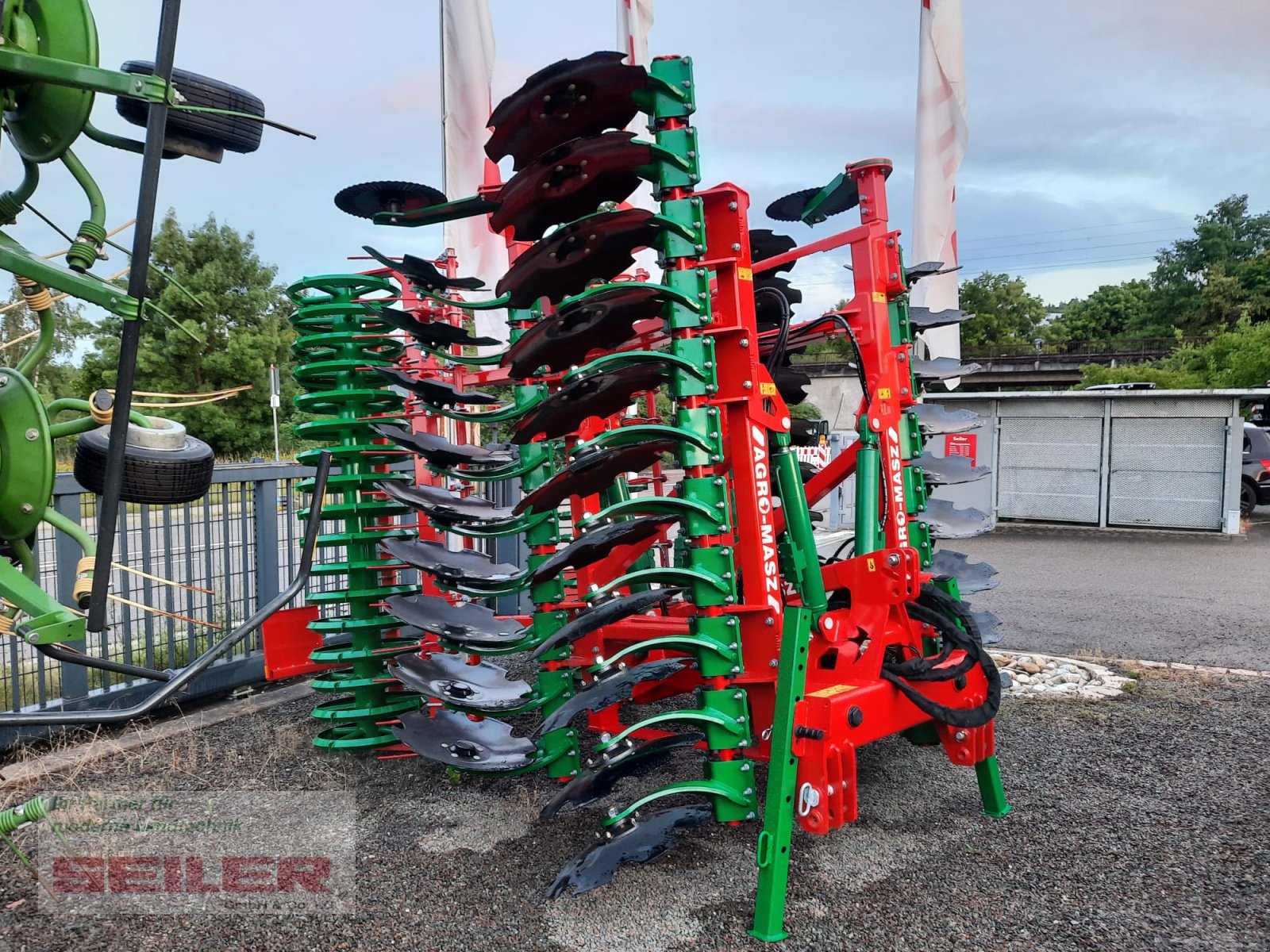 Kurzscheibenegge del tipo Agro-Masz BTC 50 H Dachring 600, Neumaschine In Ansbach (Immagine 8)