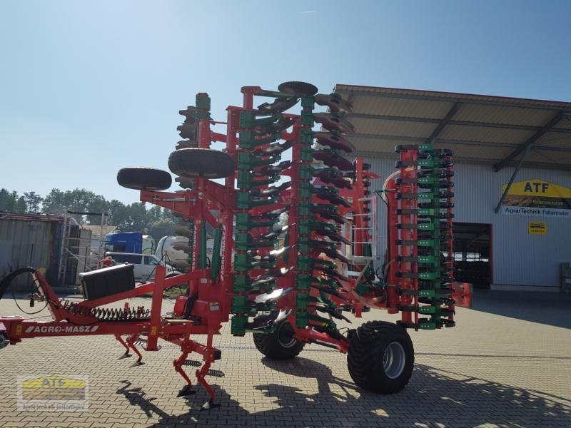 Kurzscheibenegge des Typs Agro-Masz BTC 60H mit SP400 Zwischenfruchtstreuer, Neumaschine in Teublitz (Bild 11)