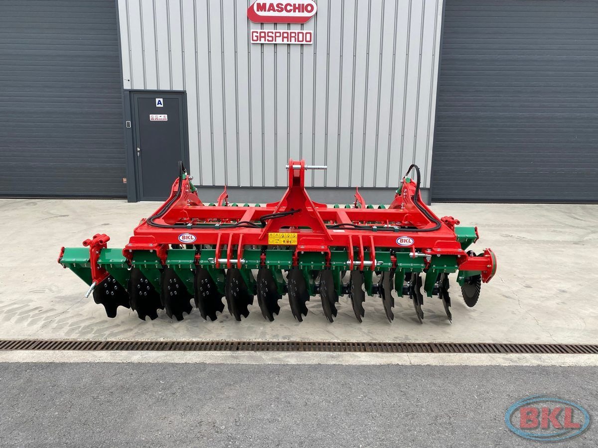 Kurzscheibenegge des Typs Agro-Masz BTC30 Schwere Kurzscheibenegge, Neumaschine in Rovisce (Bild 2)