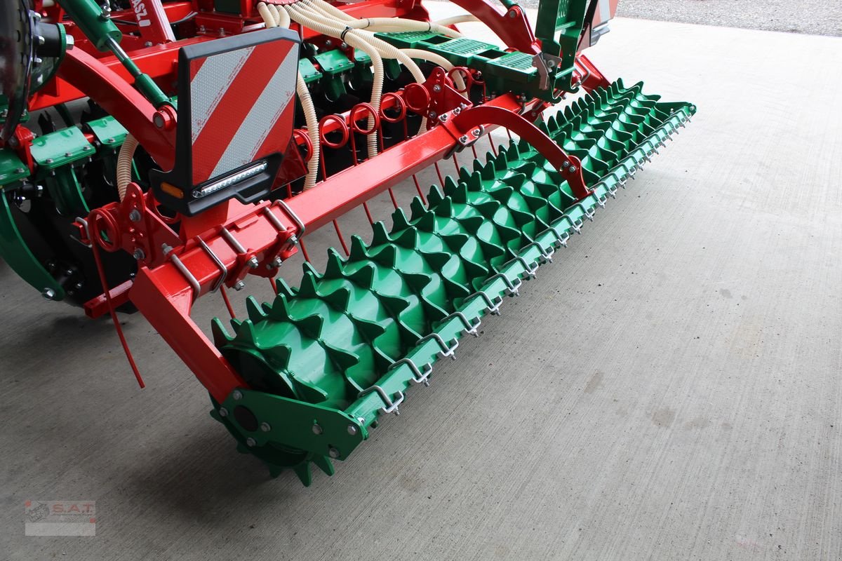 Kurzscheibenegge des Typs Agro-Masz Scheibenegge BT 30+SP 230-GPS, Neumaschine in Eberschwang (Bild 8)