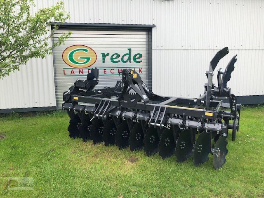 Kurzscheibenegge des Typs Agroland Titanum 300, Neumaschine in Bad Emstal (Bild 1)